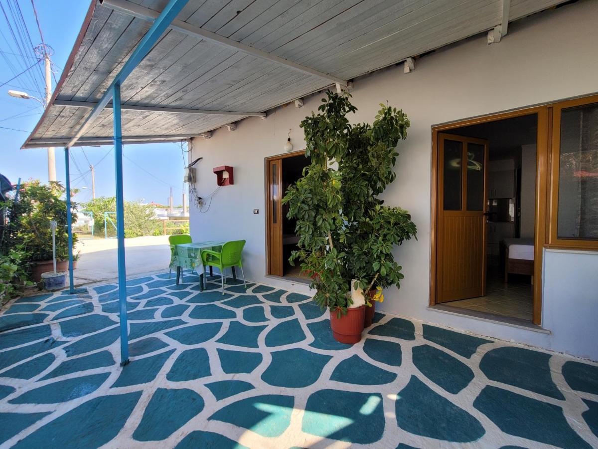 Petrefi Apartments Ksamil Exteriér fotografie
