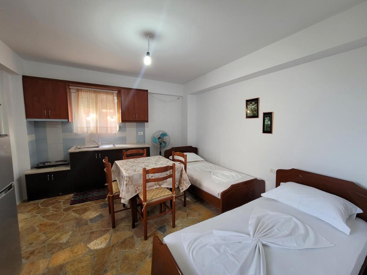 Petrefi Apartments Ksamil Exteriér fotografie