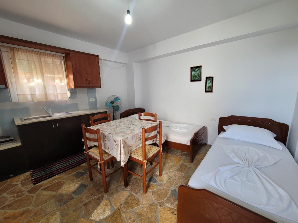 Petrefi Apartments Ksamil Exteriér fotografie