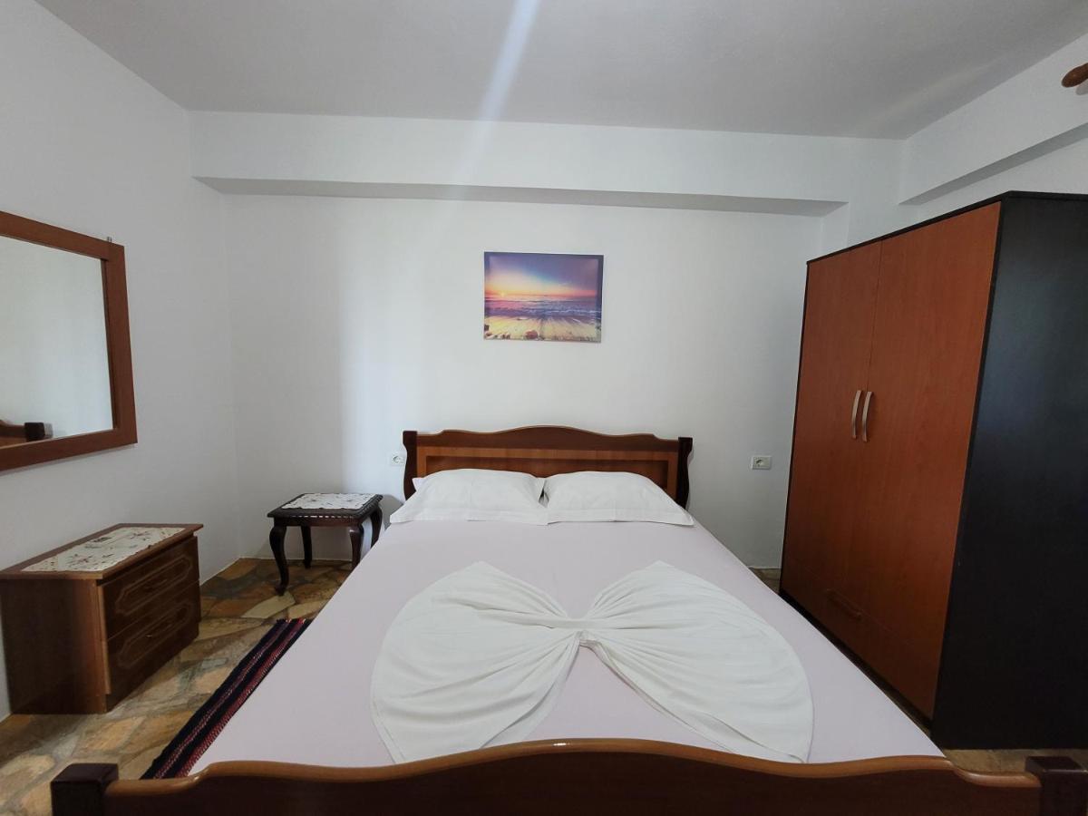Petrefi Apartments Ksamil Exteriér fotografie