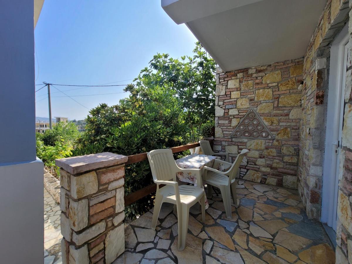 Petrefi Apartments Ksamil Exteriér fotografie