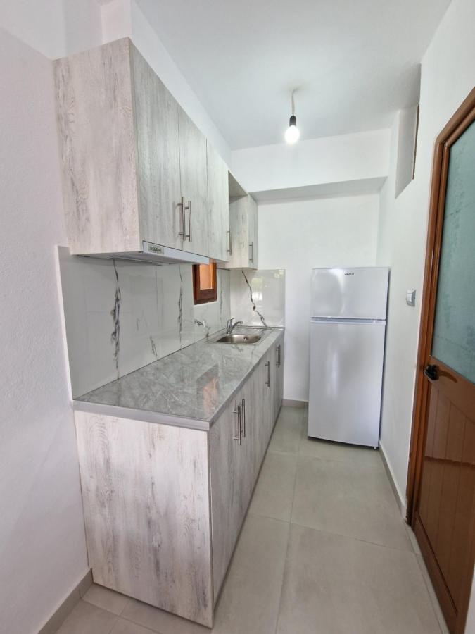Petrefi Apartments Ksamil Exteriér fotografie